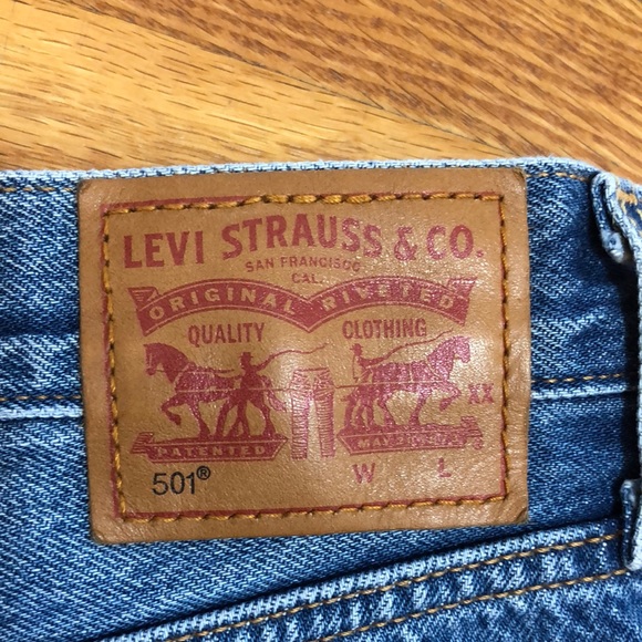 Levi’s 501 High Rise Cut-Off Denim Shorts Size 27 - Picture 3 of 14